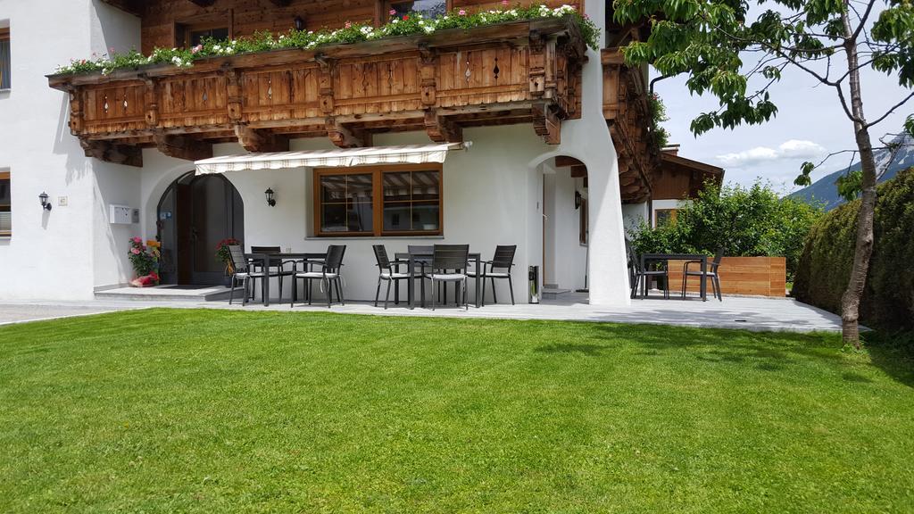 Haus Wally Neustift im Stubaital Luaran gambar